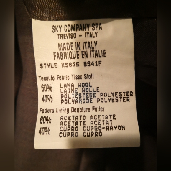 LAST CHANCE SALE Calvin Klein 2 piece suit - Picture 8 of 8